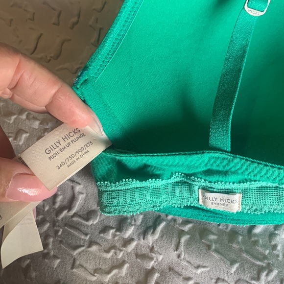 Bundle of 3 bras size 34D - Picture 5 of 13